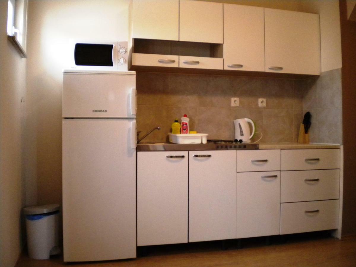 Apartments Vito Нин Екстериор снимка