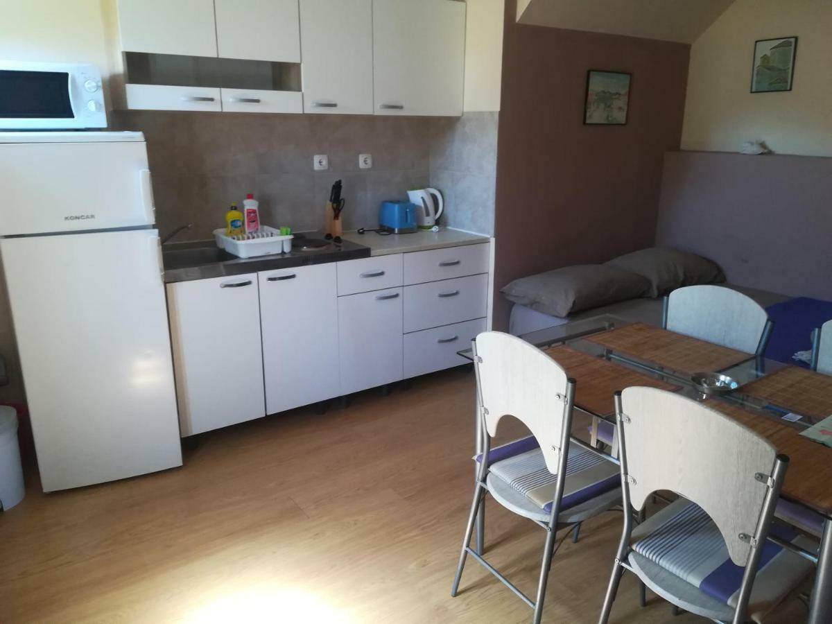 Apartments Vito Нин Екстериор снимка